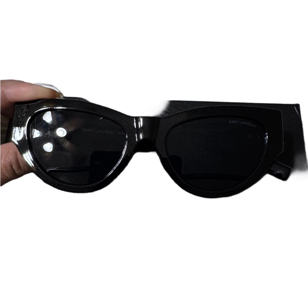 & Other Stories Black Sunglasses - Picture 3 of 5